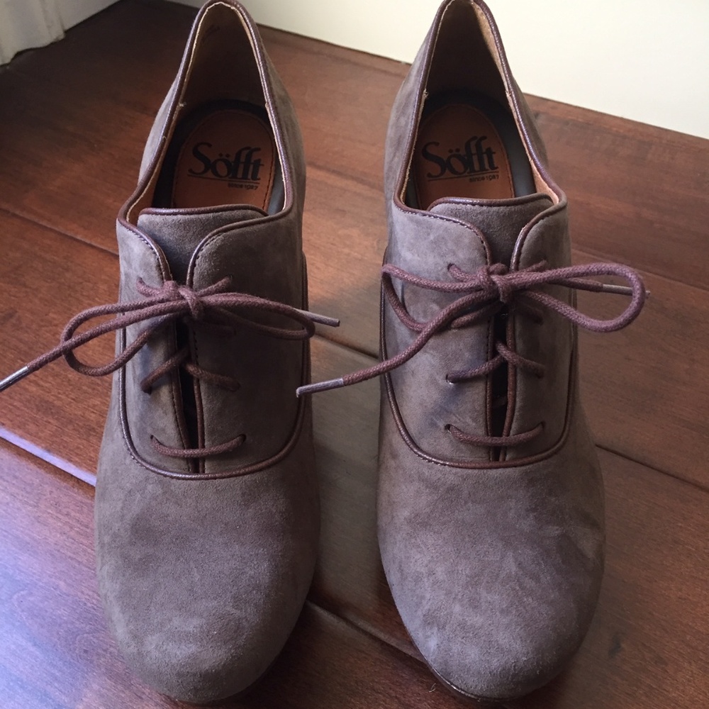 Sofft Taupe Suede Booties
